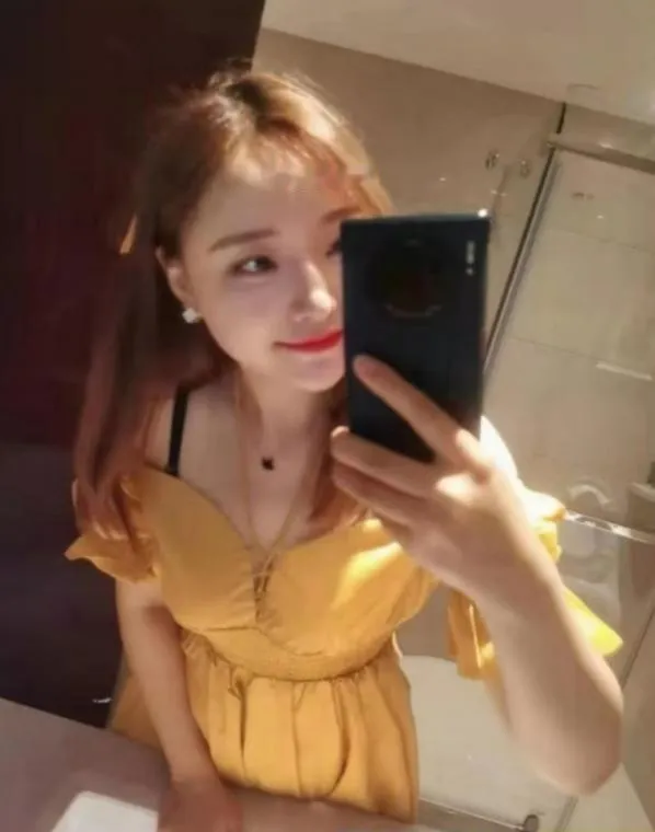 护士小姐姐萱萱