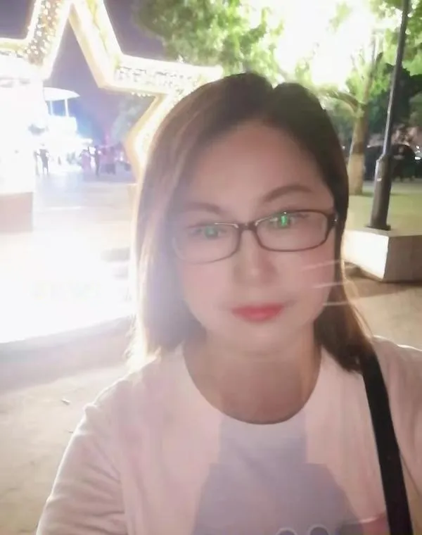 奶牛熟女金豆