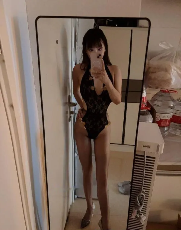 性感身材漂亮小姐姐