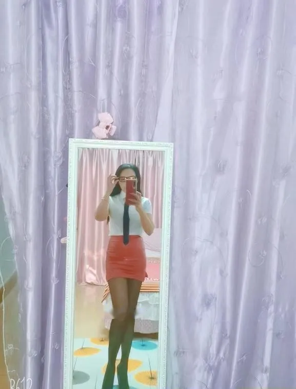 龙华小姐姐