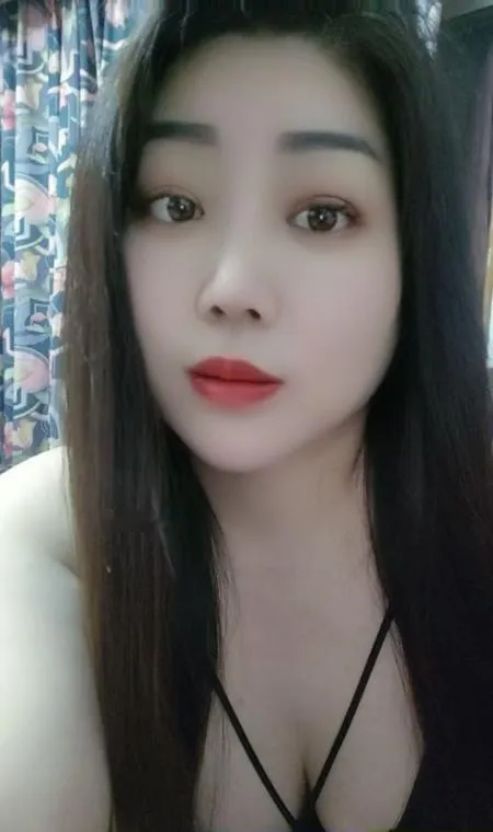 大胸薰衣草妹子