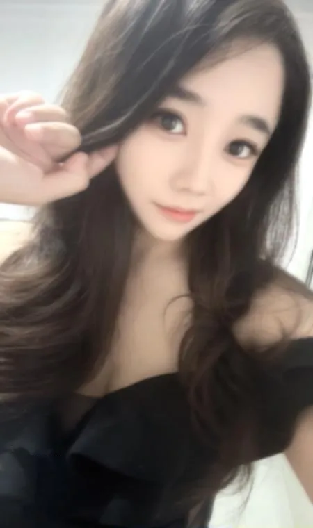 黑丝性感小少妇