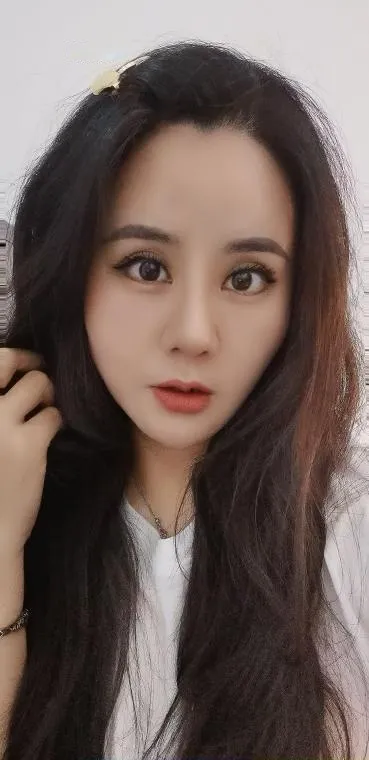 性感大胸妹子
