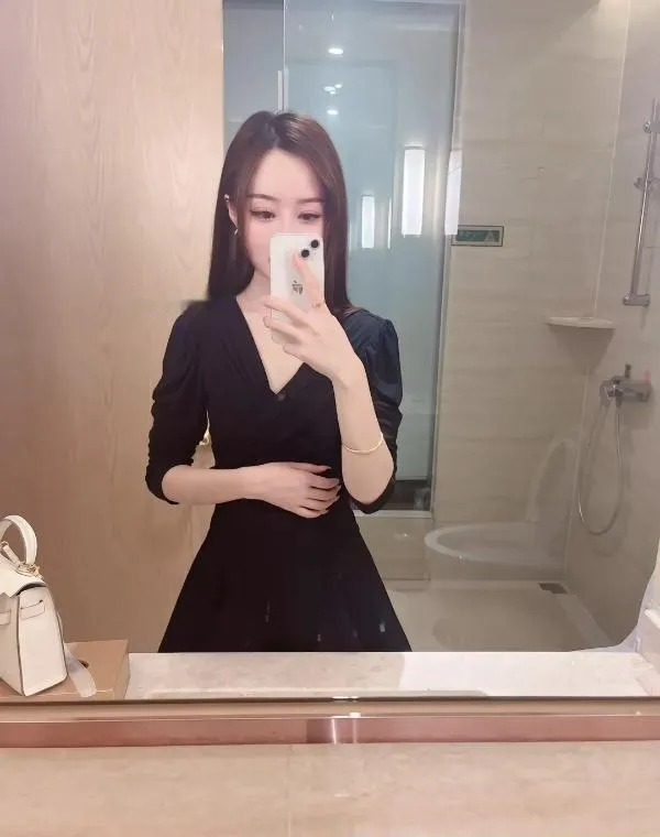 颜值服务美女