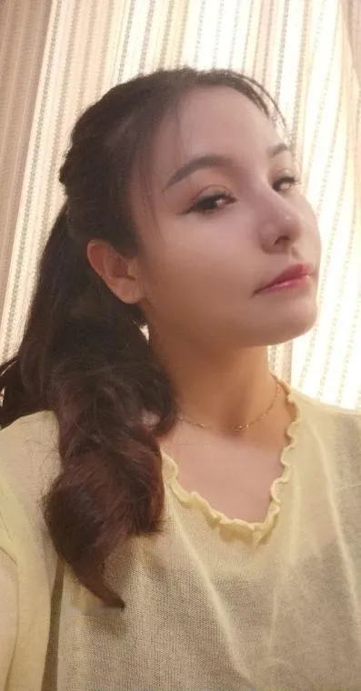 汉口火车站小姐姐