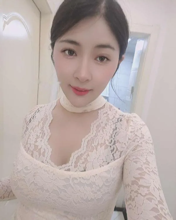 苏州大奶妹