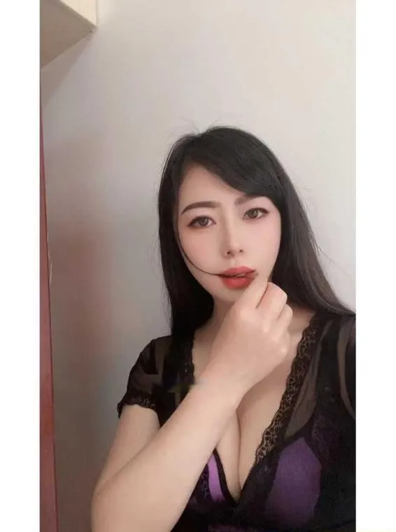 南昌大胸妹子