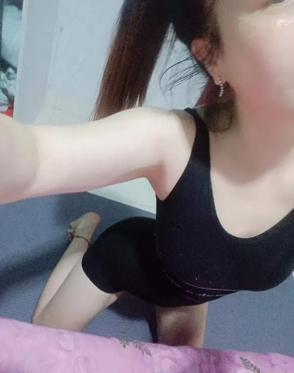 骚逼少妇朵朵