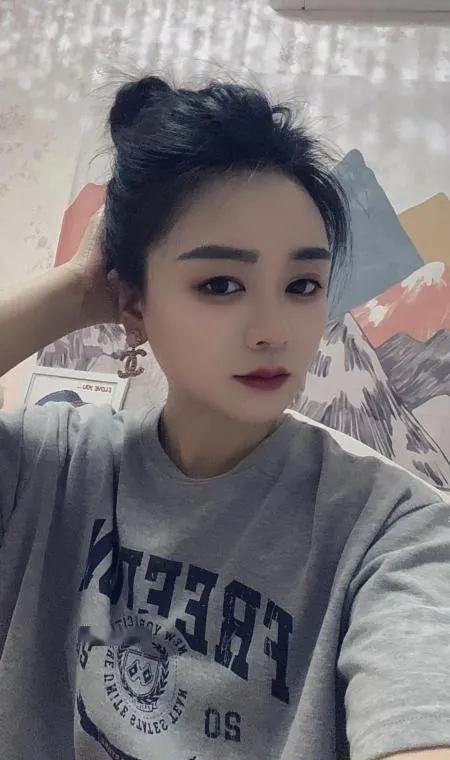 建邺温柔小姐姐