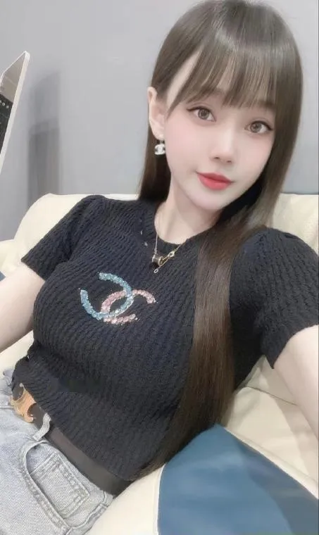 番禺纯欲女神娜娜