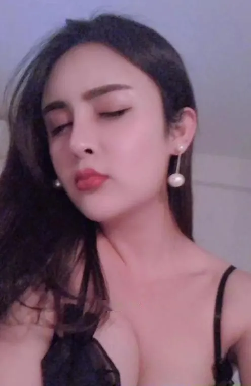二刷美艳骚货小玉