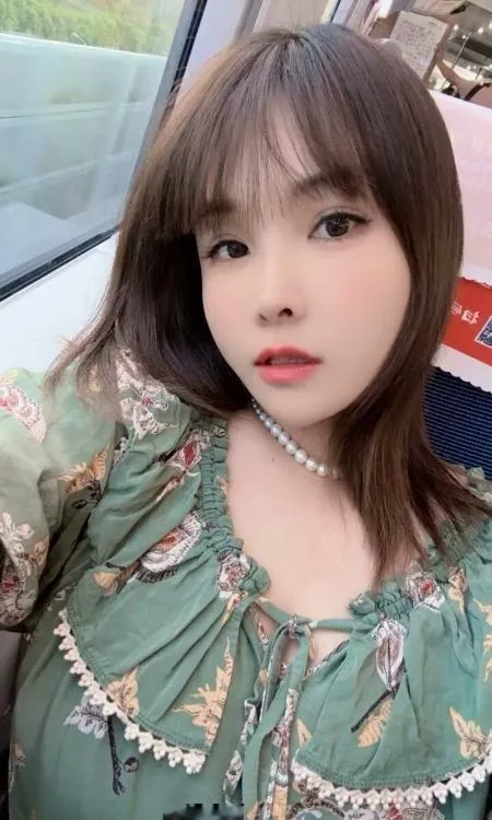 滨湖区美女小猫腻