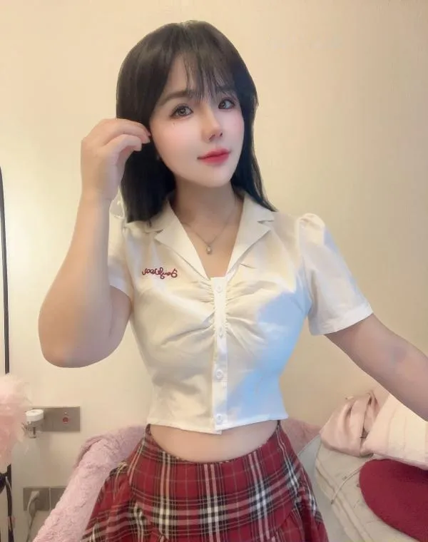 性感制服扮演小雪