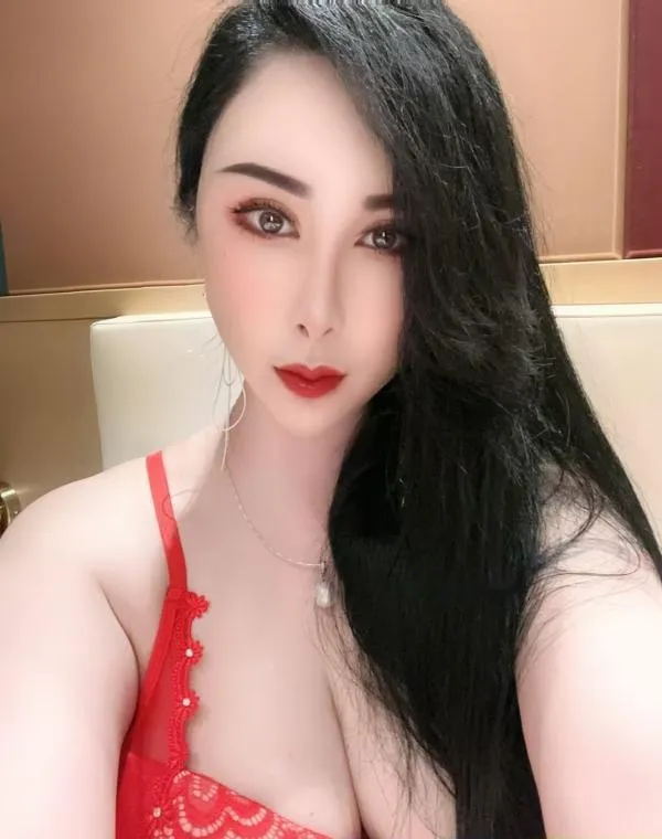 丰满型少妇苏美