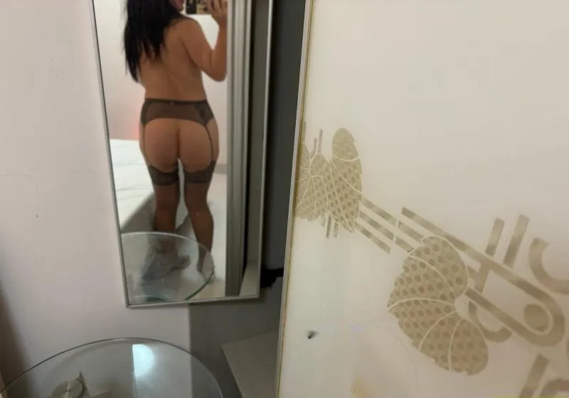 罗湖海臀妹demi