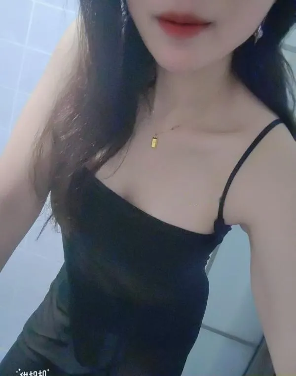 洪山广场小嫂子