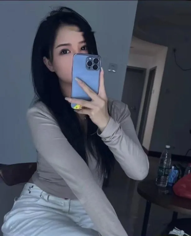 天河高颜值嫩妹