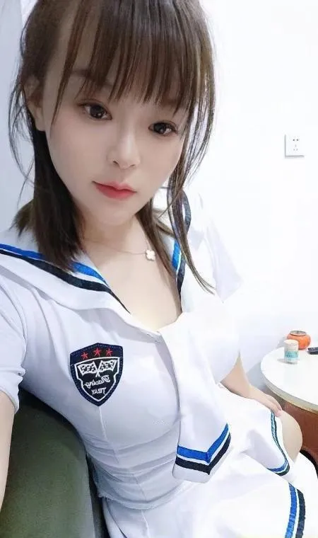 丰满大胸姐姐