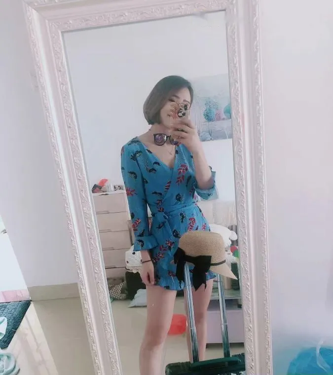 天然大胸小骚货