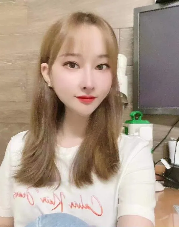 年轻妹肉肉软很好摸
