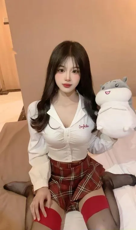 体验福田颜值小瑶