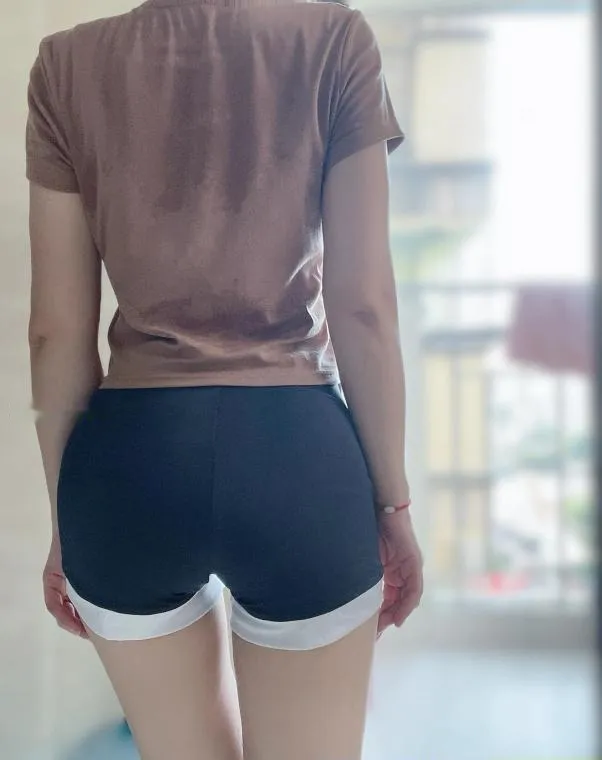 后入柔情少妇
