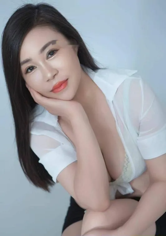 天河泄火少妇小莉