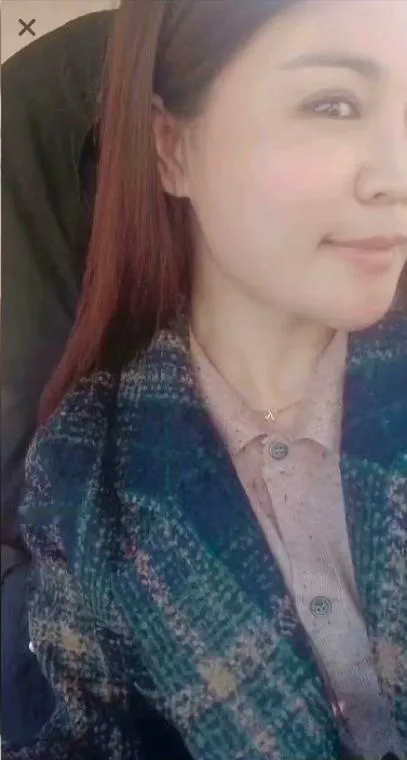 宏伟路喷水少妇