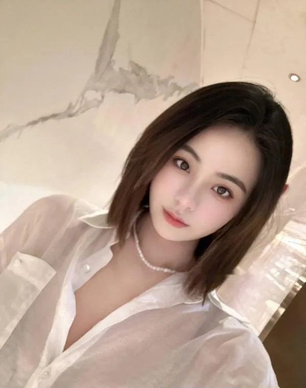 黑丝制服诱惑女友服务