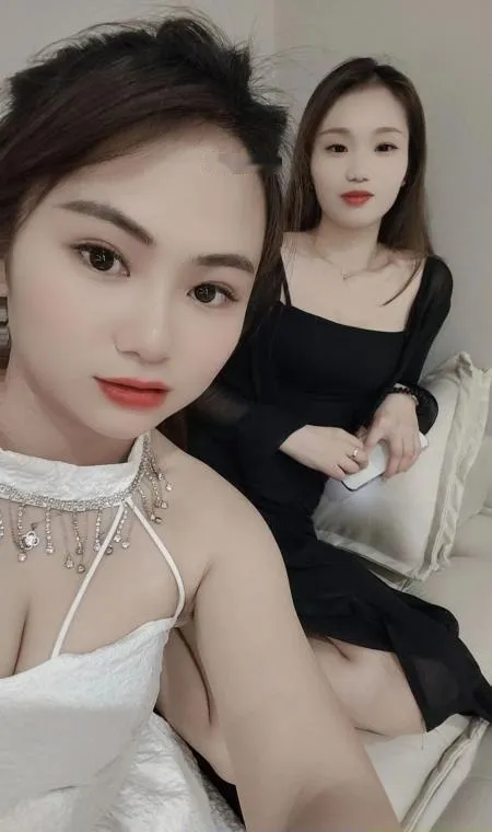 西湖双飞姐妹花