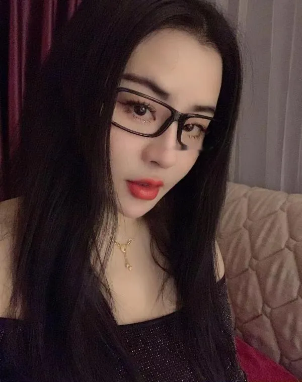 海珠甜美御姐