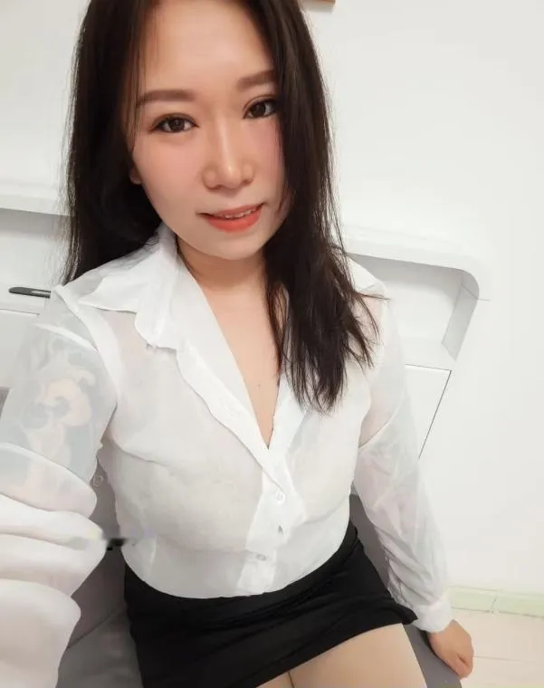 D罩杯小骚妇