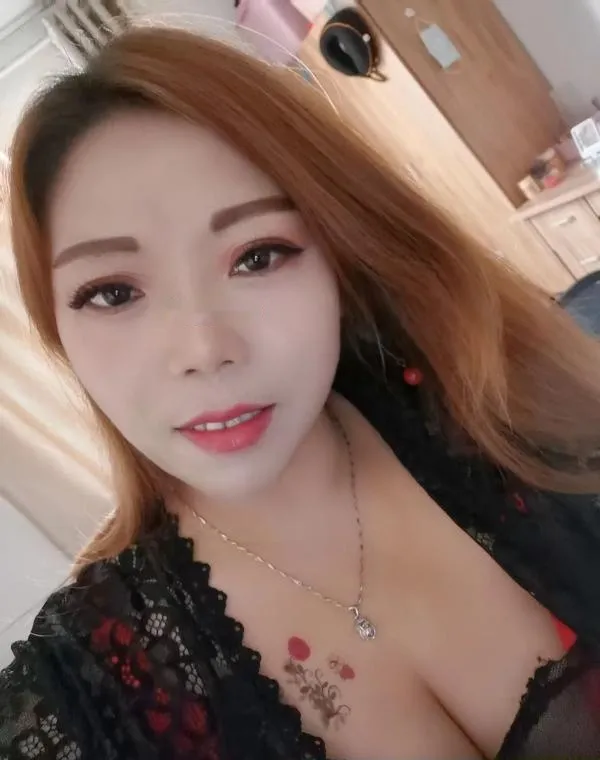 秦淮大奶肥臀