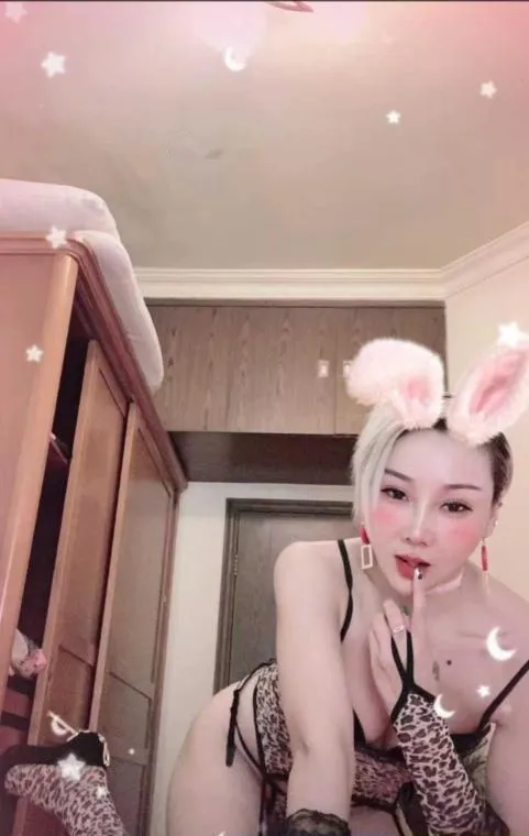 梅花园琪琪