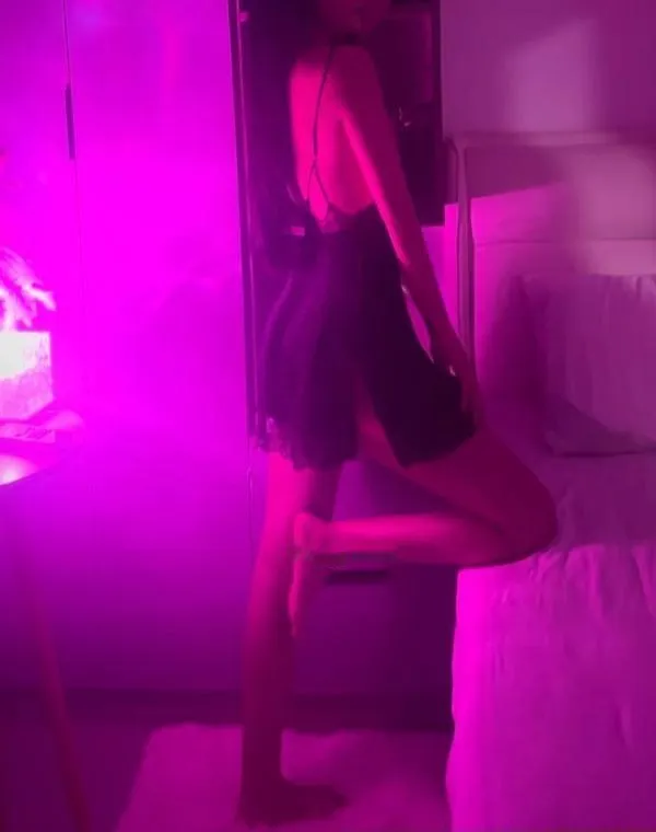 上城网红美女姗姗