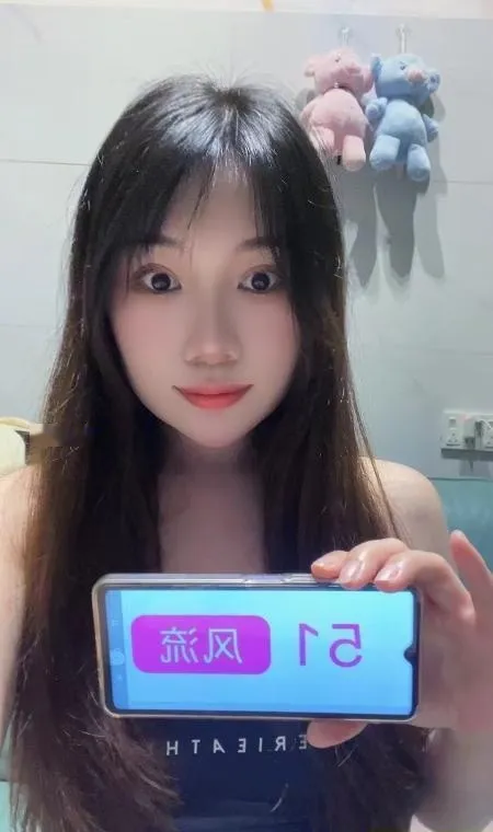清新小梓倩