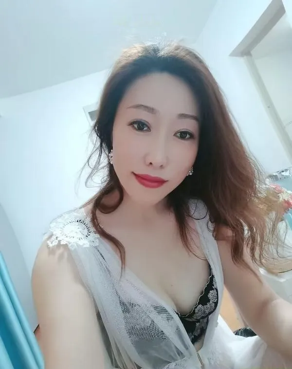 气质御姐范