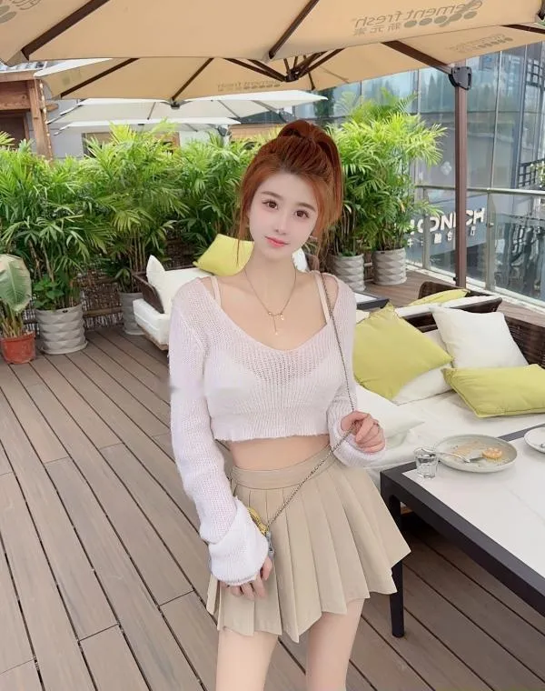 清纯反差娃娃音