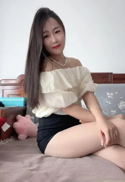风情万种小姐姐
