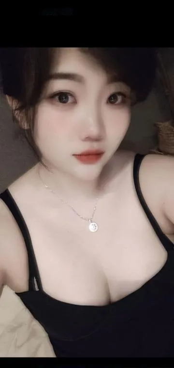 天河大胸玫瑰