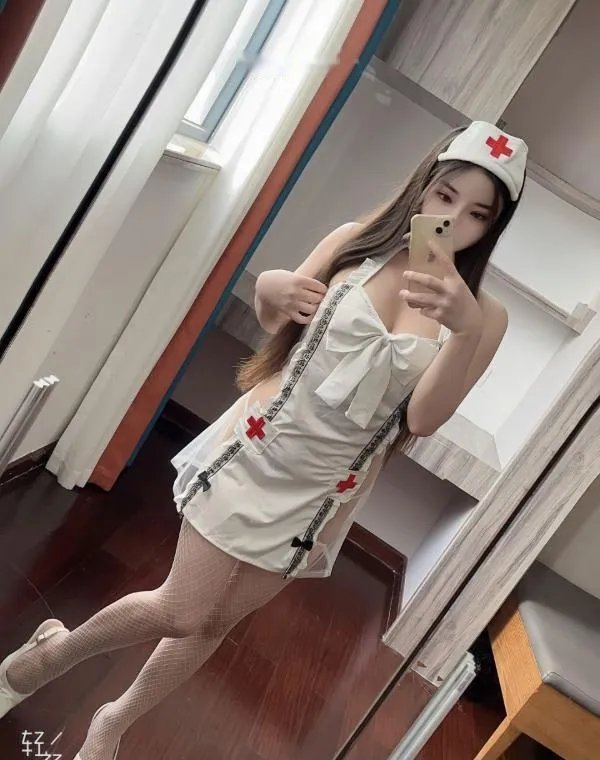 光谷制服小姐姐