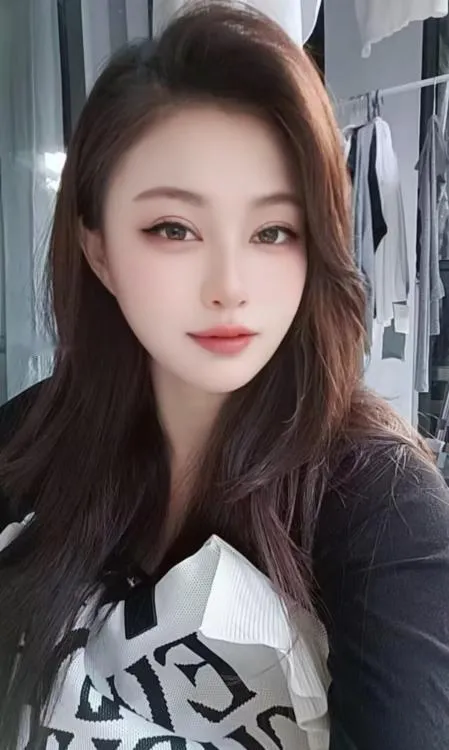 建邺服务系晓月