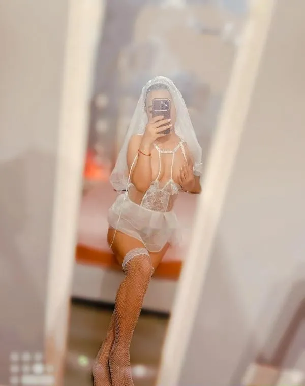 潮喷女郎三通女神