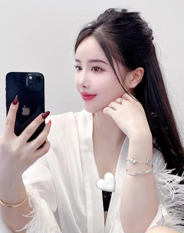 性感颜值系御姐