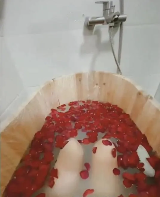 木桶浴菲菲