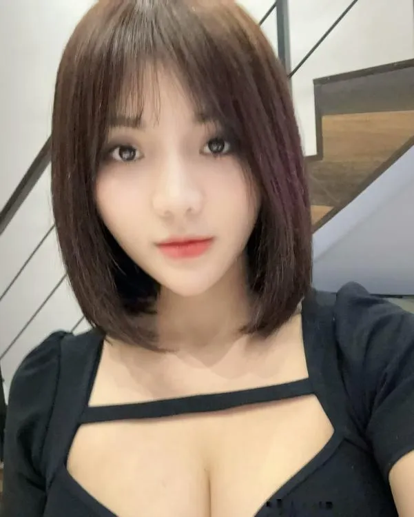 花都D奶美美