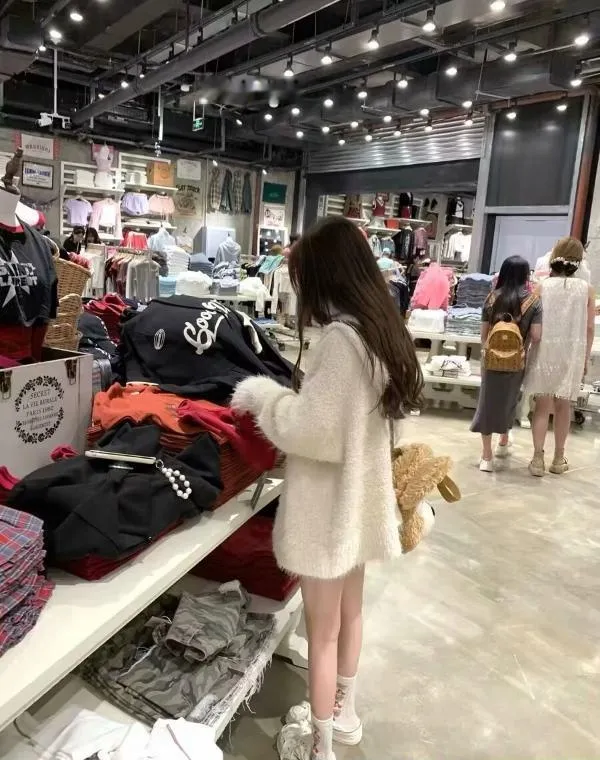 长腿美少妇