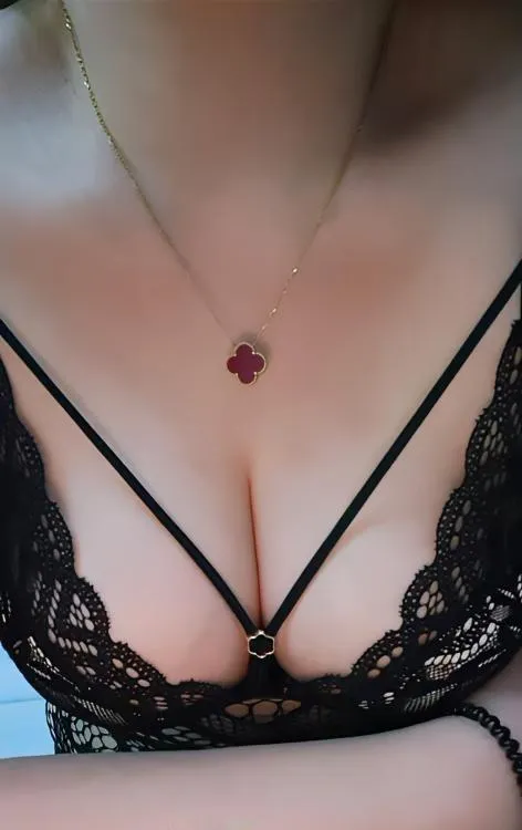 湖塘小少妇