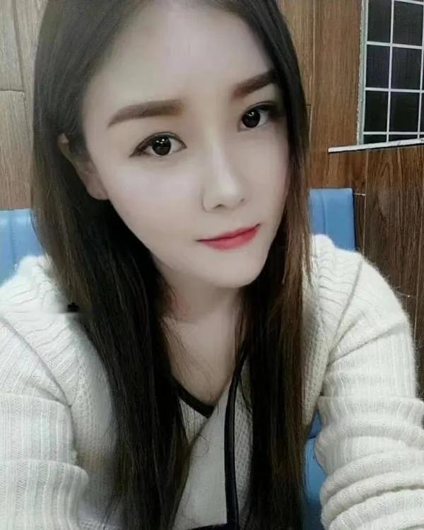 长腿服务系依依