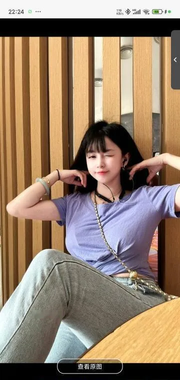 大胸妹子